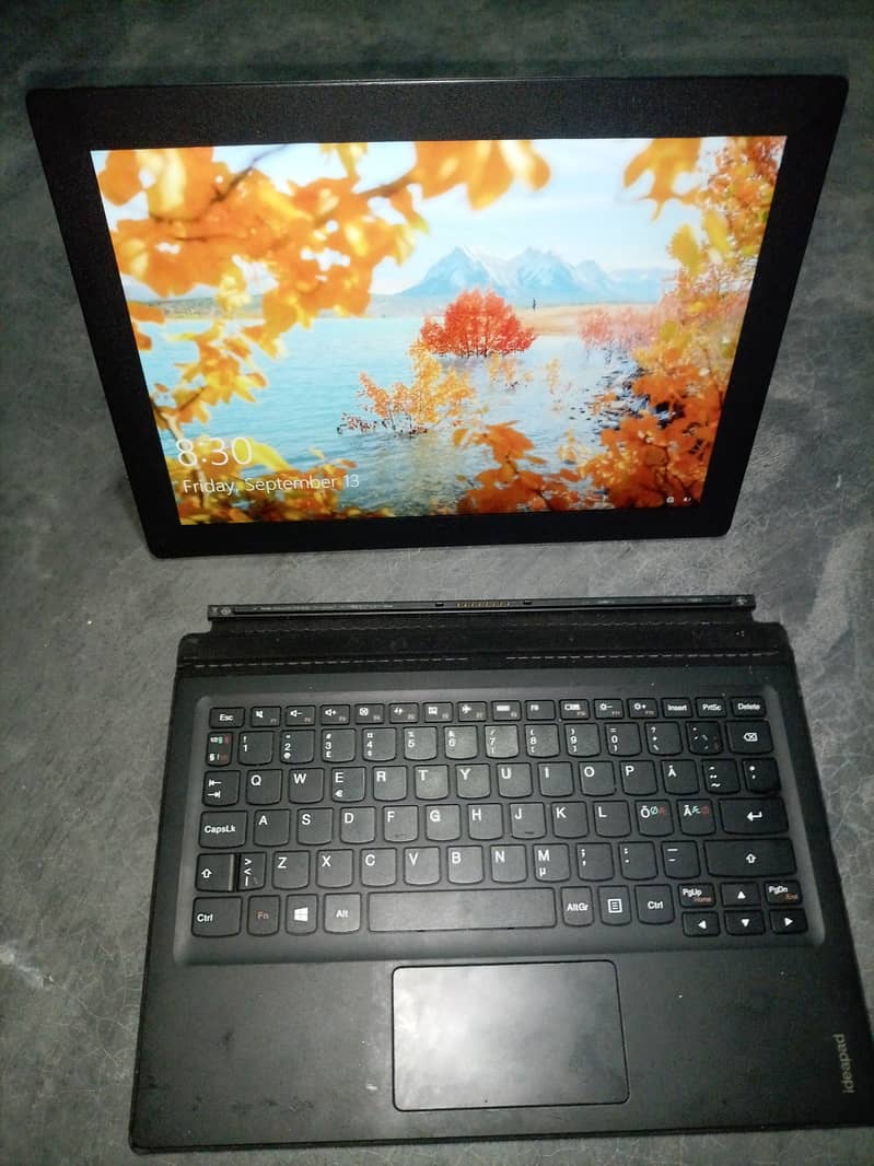 lenovo ideapad 4gb ram / 128gb ssd 1