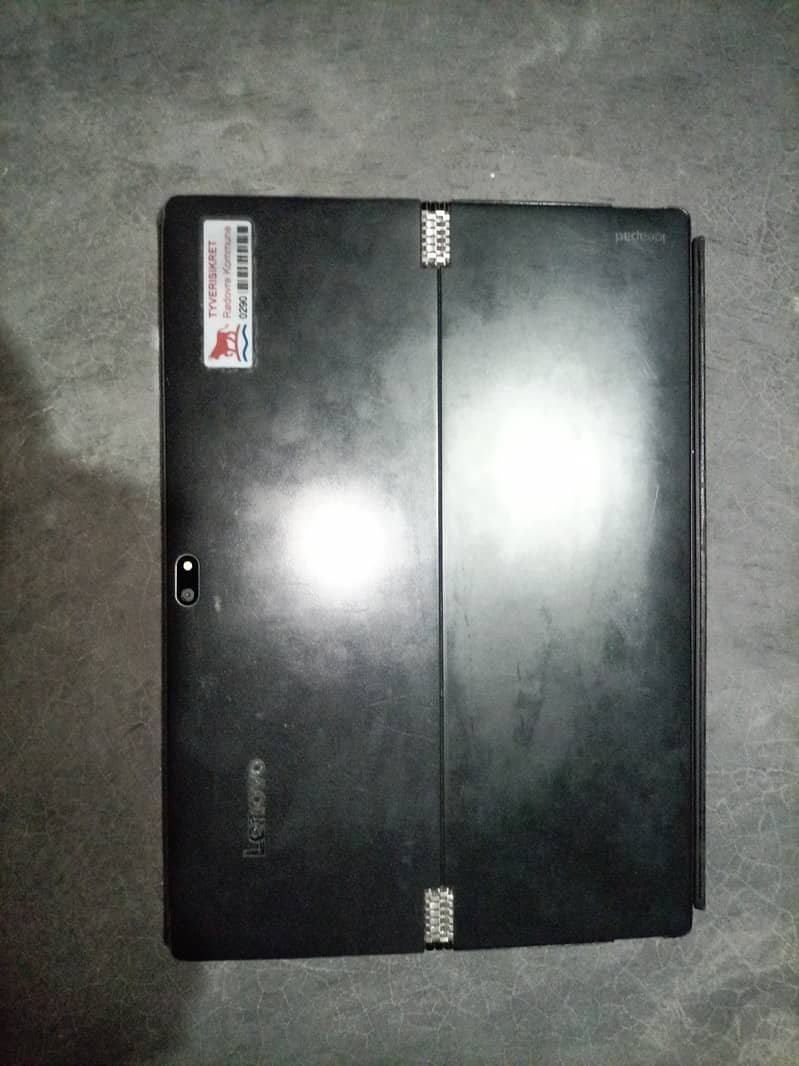 lenovo ideapad 4gb ram / 128gb ssd 5