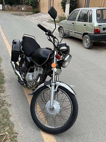 Suzuki GS 150 (self start) 2