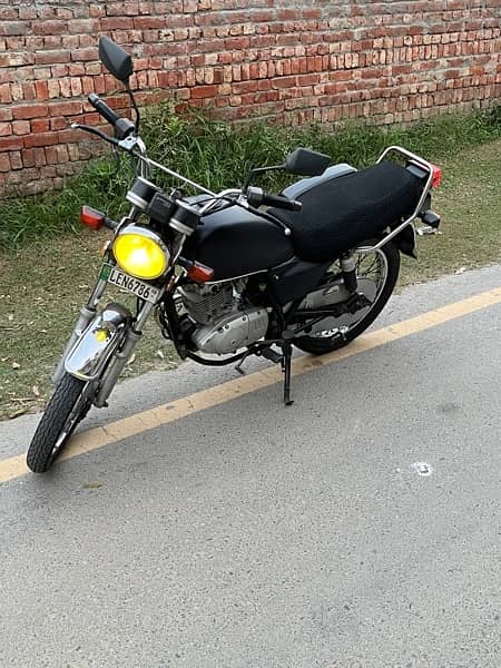 Suzuki GS 150 (self start) 4