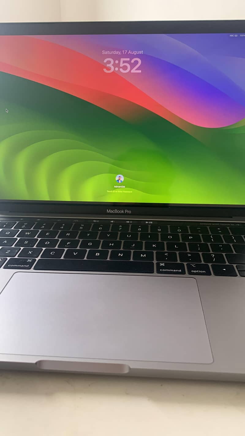 Macbook pro 13 inch 2019 8/256 0