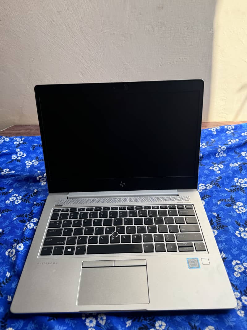 Hp 830 G5 core i5 8th gen 8gb ram 256gb SSD rom with 4gb Grafic Card 0