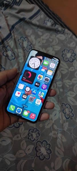 IPhone X 64 GB PTA Approved 5