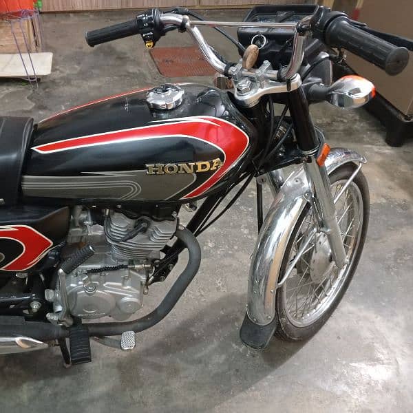 HONDA CG 125 (2023) 13