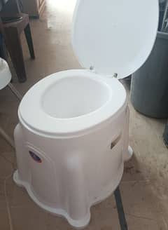 Full Plastic Commode Chair 03122348308