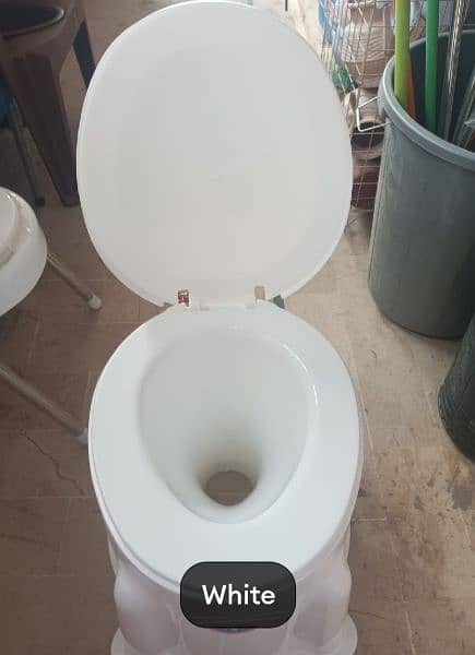 Full Plastic Commode Chair 03122348308 2