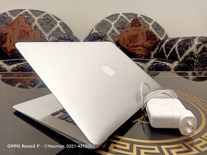 Apple MacBook Air 2017, Core i5, 8GB Ram 5