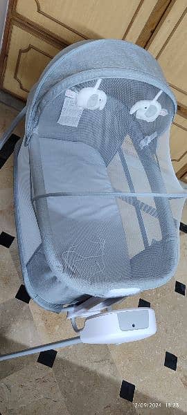 AUTOMATIC ELECTRIC BABY SWING (0-24M) UNUSED 4