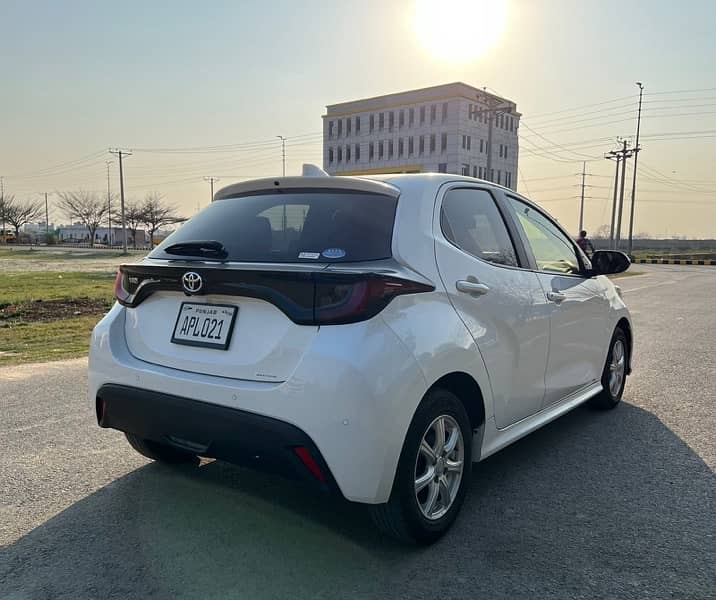 Toyota Vitz 2019 4