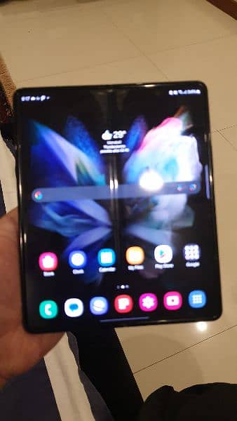 Samsung Galaxy Z fold 3 5