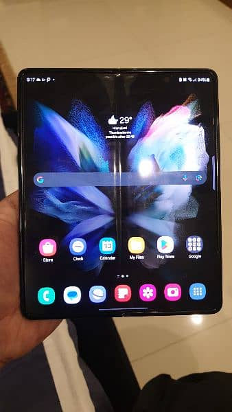 Samsung Galaxy Z fold 3 7