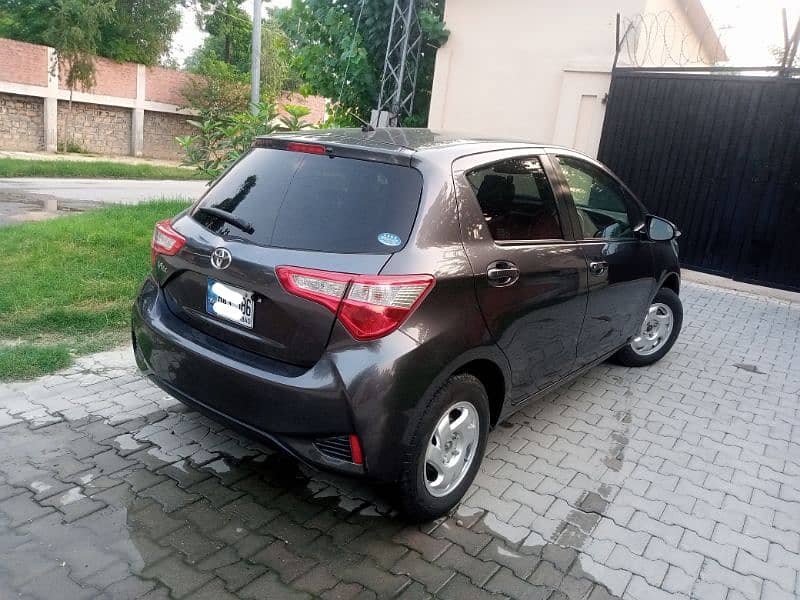 Toyota Vitz 2019 bumper to bumper original paint garanted 11