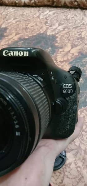 Canon EOS600D with complete accessories 2