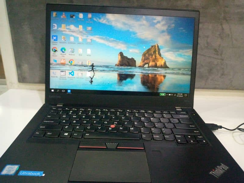 selling for Lenovo Thinkpad laptop T460s in good condition 1