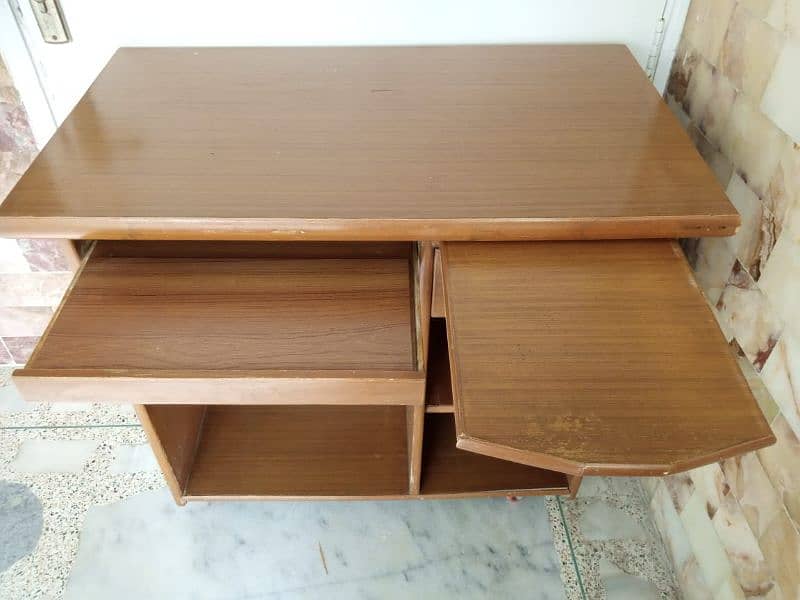 Wooden Computer Table 2