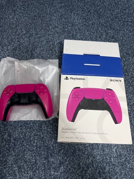 PS5 Pink Controller 1