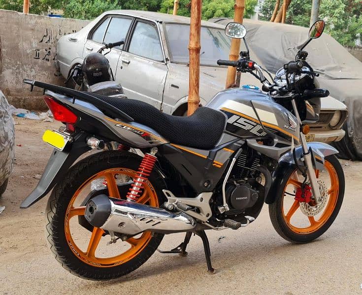 Honda CB 150F 22 model 23 register low Milage bike Urgent Sale 0