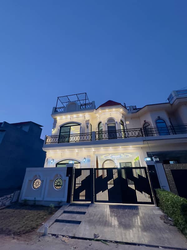 5 Marla lavish house for sale in Buch villas multan Hot Location 1