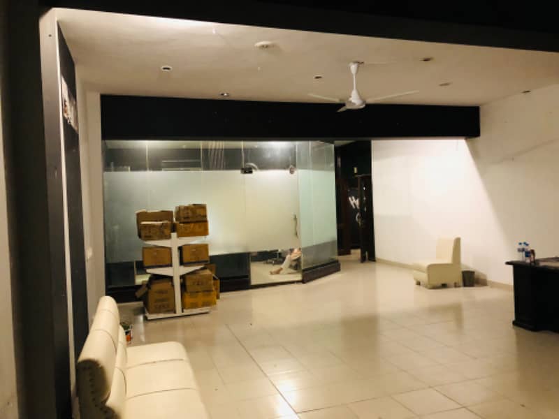 Hot location 7 Marla second floor office for rent phase 1. 7