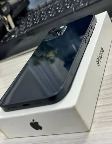 Iphone 13 256gb  JV locked.   0309-7815455 2