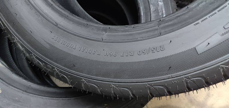 juke vezel 215-60-17 size tyre 8