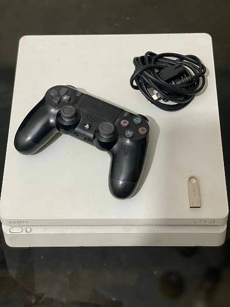 PS4 1TB White 2 Controllers Jailbreak 1