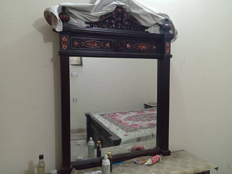 Complete bed set, deewan and iron table for sale 3