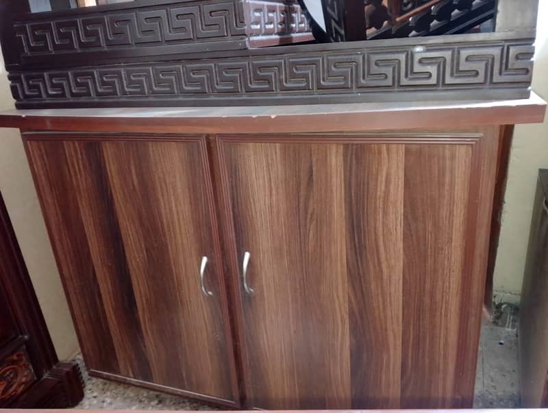 Complete bed set, deewan and iron table for sale 5