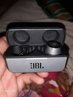 JBL tune reflect flow. only right side 0