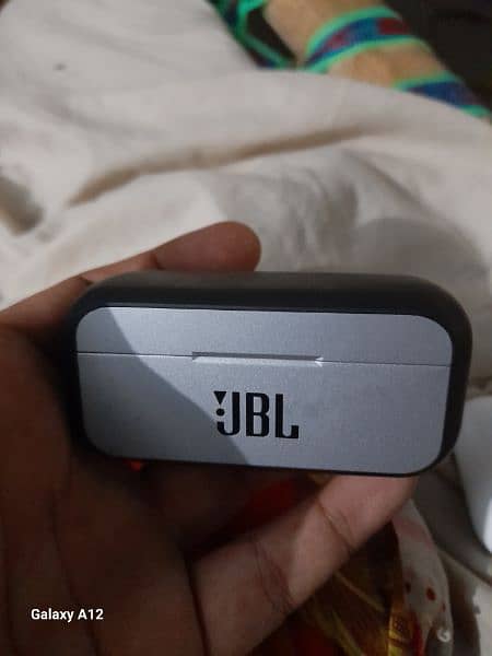 JBL tune reflect flow. only right side 3