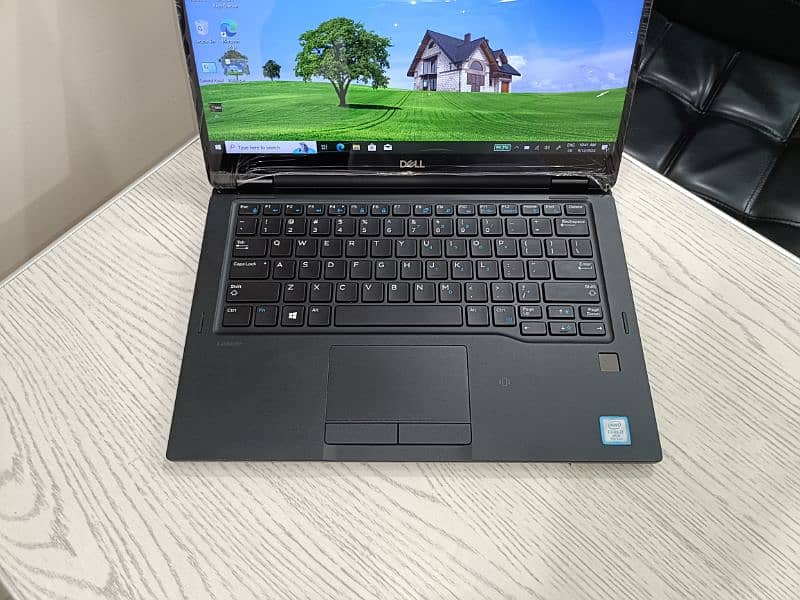 Dell latitude e7389 2 in 1 touch screen core i7 7th gen 13.3 inch 2