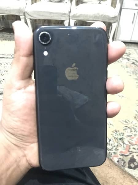 iphone Xr pta approved 1