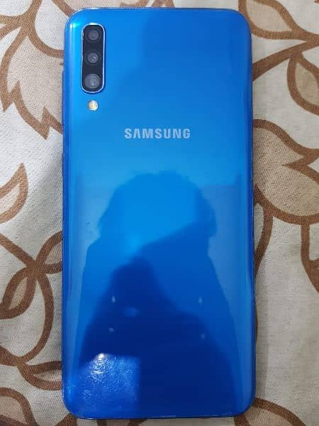 SAMSUNG GALAXY A50 (EXCHANGE POSSIBLE) 5