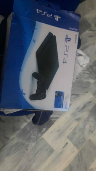 PS4 slim 500gb for sale 10 by 10 condition 1