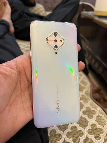 VIVO S1 PRO 1