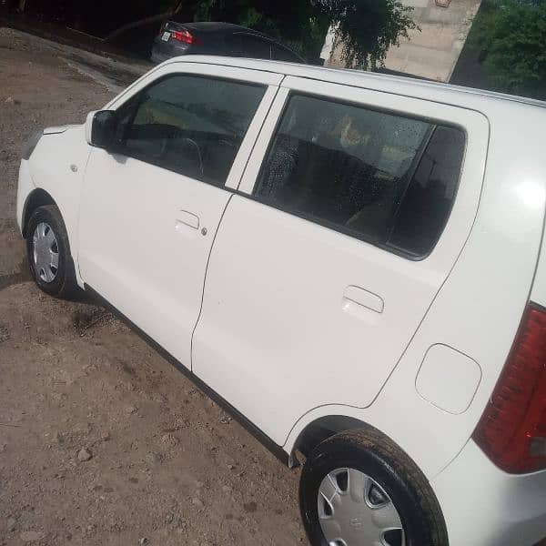 Suzuki Wagon R 2017 1