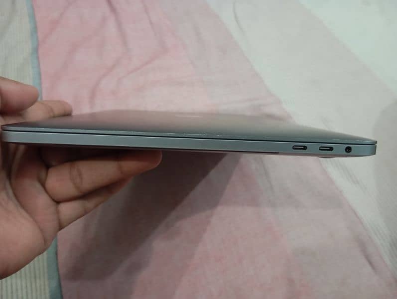 Macbook Pro 2020 model (16/512ssd) 6