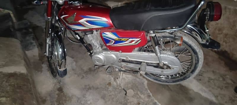 Honda 125 2022 no work required just buy and ride nut to nut geniuin 3