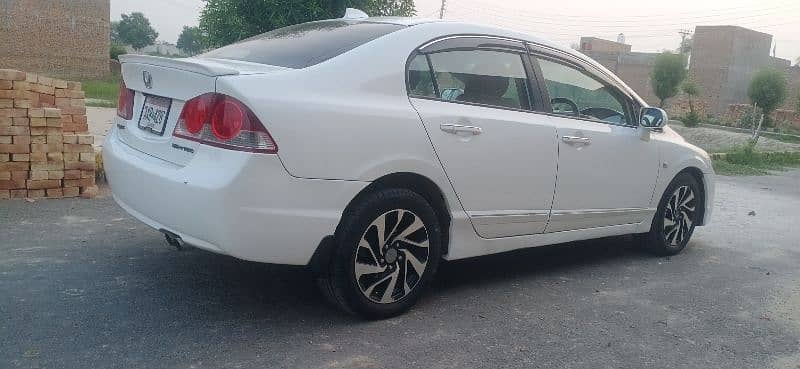 Honda Civic VTi 2012 3