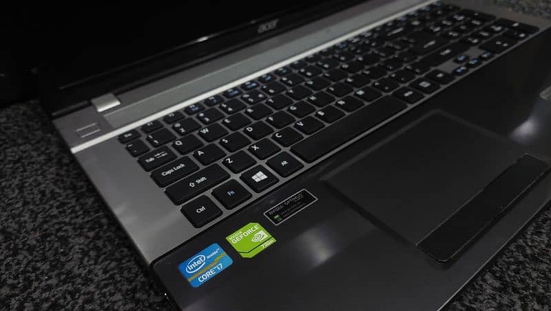 Acer aspire i7 4GB nvidia graphic Card 9