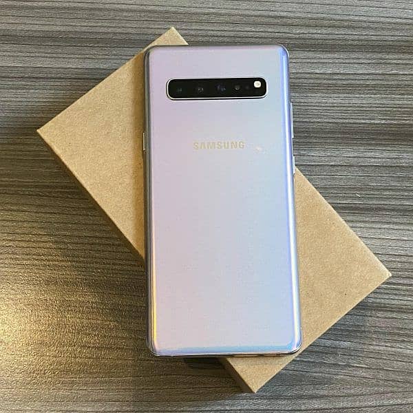 Samsung galaxy s105g 1