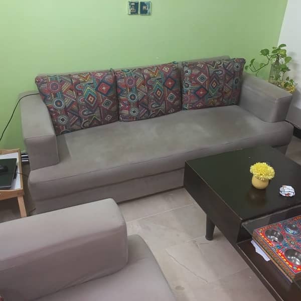 5seater Sofa with center table 1