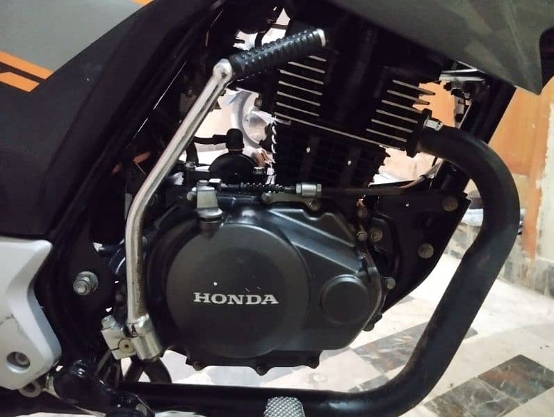 Honda CB 150 for sale 4