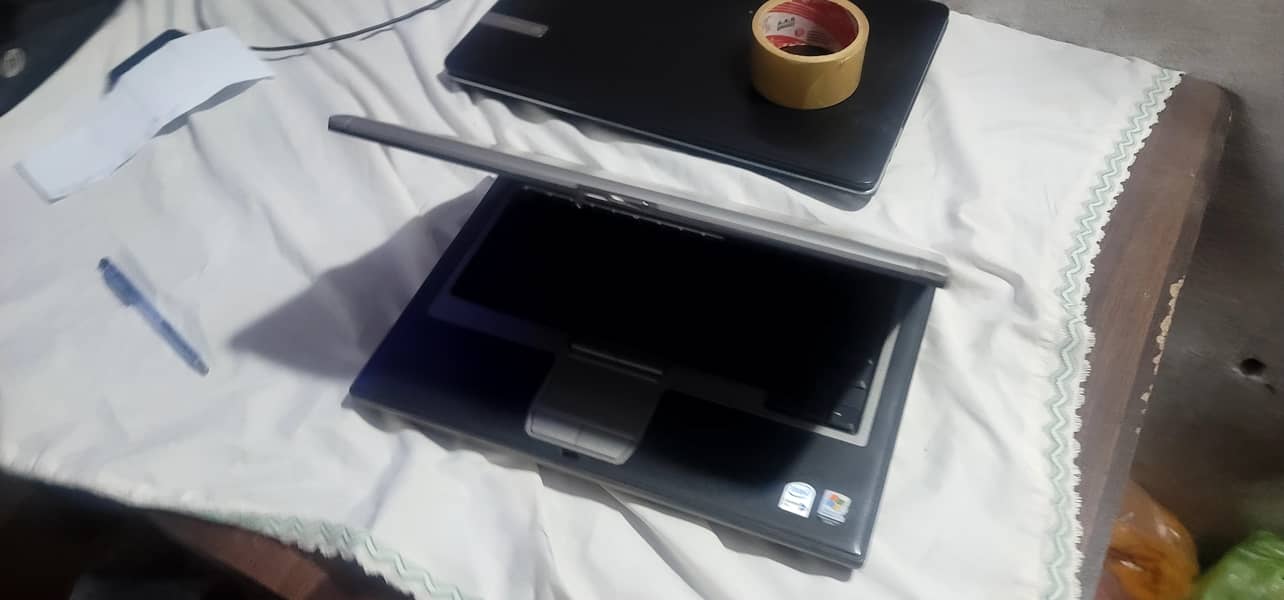 DELL Laptop with charger and bag best screen resulation safe pc ha 4