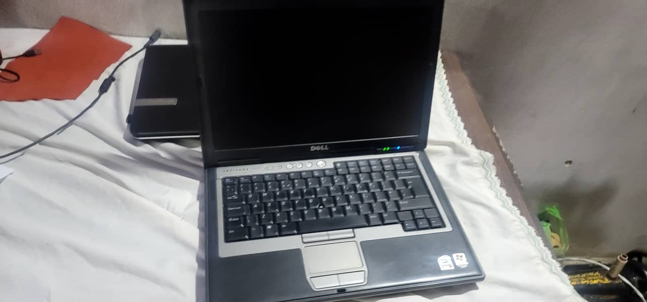 Best Dell laptop for sell best quality and cheap price 3