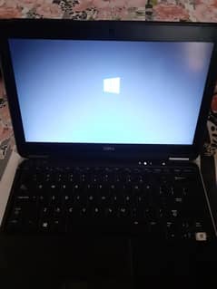 Dell latitude e7240 core i7 4gb ram wihout hard, no fault orig chargr