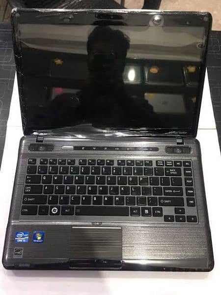 Toshiba laptop core i5 2nd gen 4GB ram 350GB hardisk with charger. 0