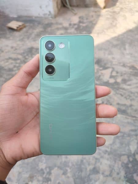 vivo y100 8gb 256gb contact no 0343-4452377 0