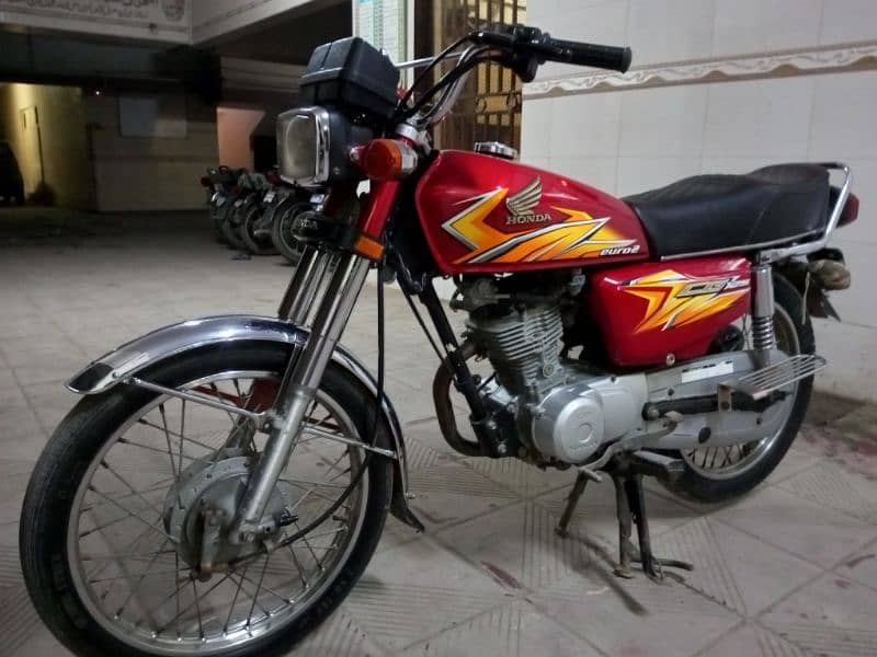 Honda cg 125 Karachi number 10