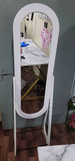 standing mirror